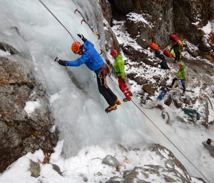 corso cascate di ghiaccio